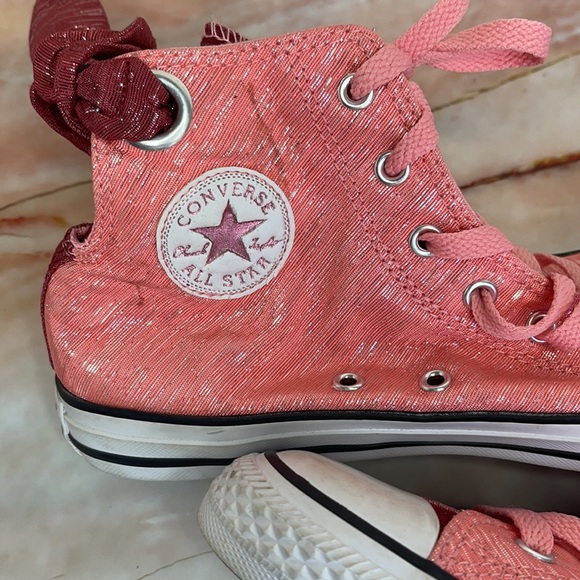 CONVERSE | Junior Chuck Taylor Bow Back Hi-Tops - Picture 7 of 14